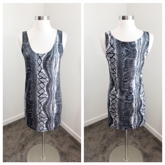 The Arte by Zenana snakeskin print bodycon dress - Picture 1 of 8